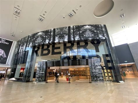 the bay yorkdale burberry|Burberry shop yorkdale.